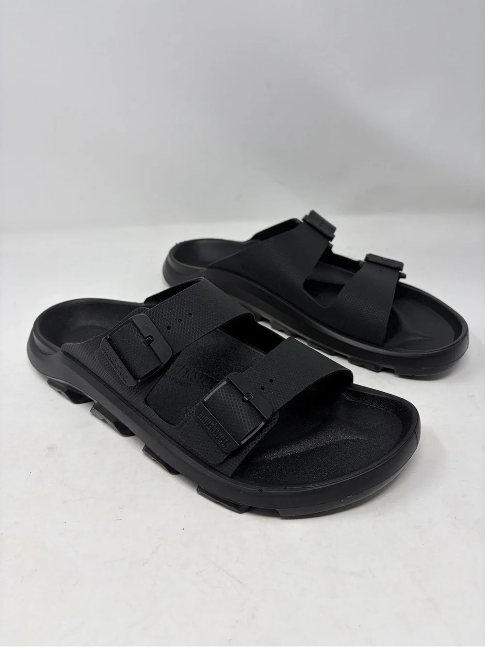 Birkenstock Mogami Terra 2 Apex Black Strap Men’s EUR 44 NEW w/ tags No box
